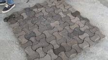 https://plasticodyssey.org/wp-content/uploads/2023/05/fabrication-pave-autobloquant-plastique-recycle-djibouti.jpg